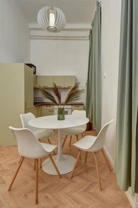 Lovely 3 Bedrooms Apartment In The Jewish Quarter Budapest Exterior photo